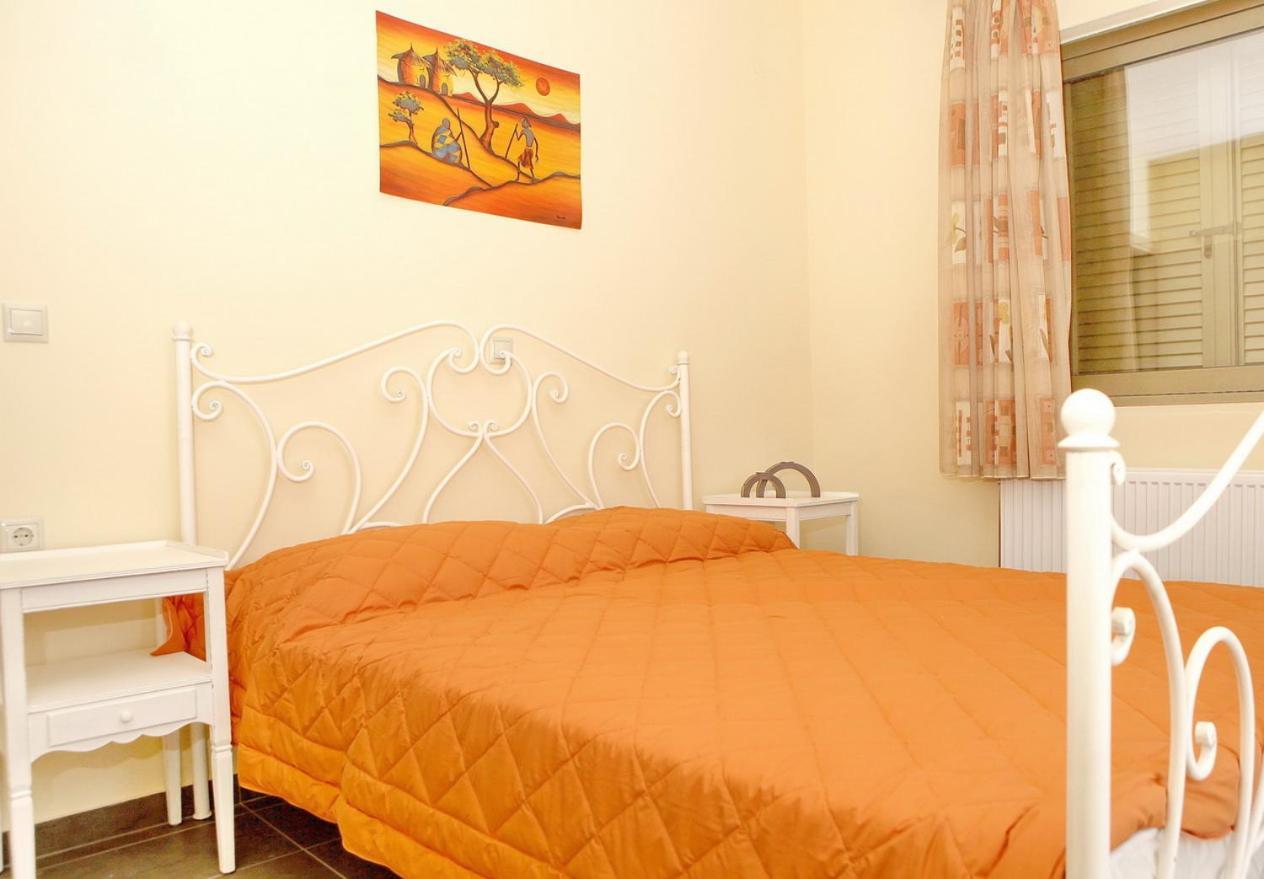 Provenzo And Meliti Villas Lourdata  Exterior photo