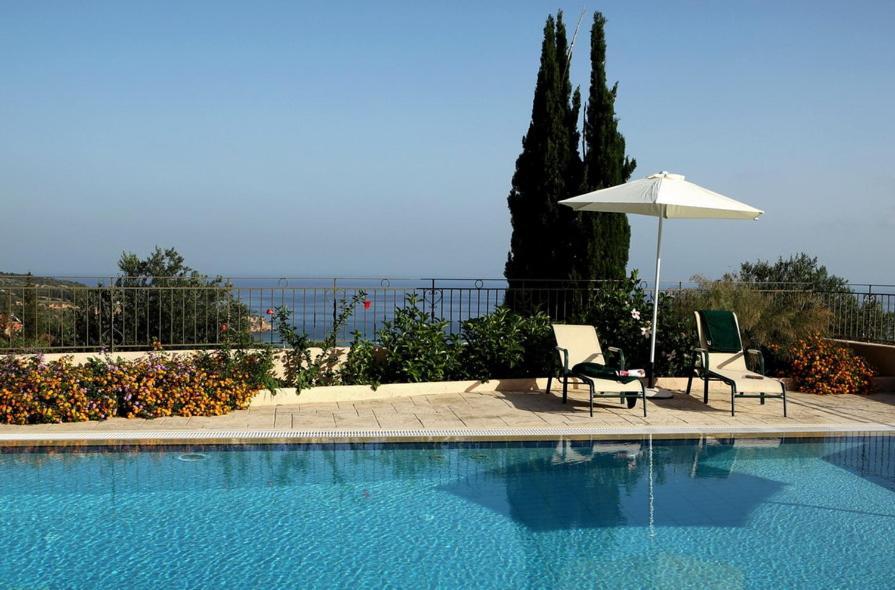Provenzo And Meliti Villas Lourdata  Exterior photo
