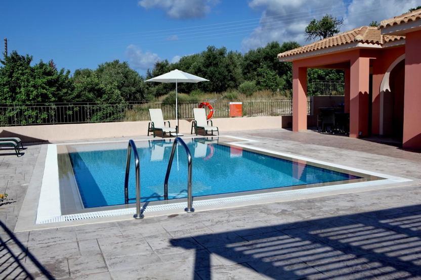 Provenzo And Meliti Villas Lourdata  Exterior photo